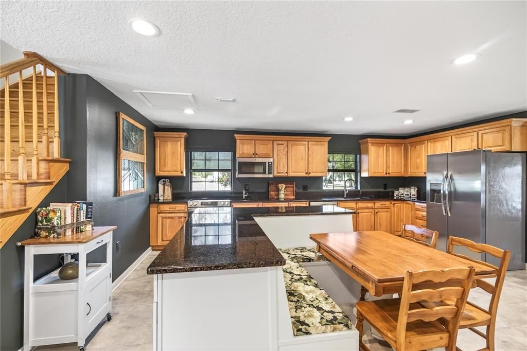 For Sale: $794,900 (5 beds, 4 baths, 3932 Square Feet)