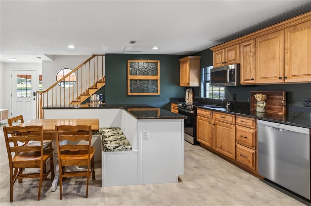 For Sale: $794,900 (5 beds, 4 baths, 3932 Square Feet)