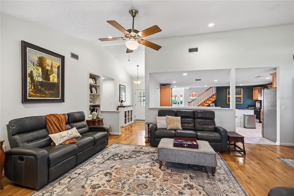 For Sale: $794,900 (5 beds, 4 baths, 3932 Square Feet)