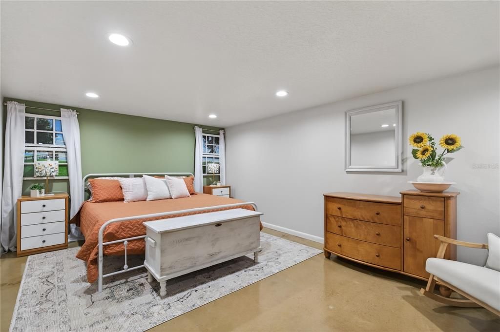 For Sale: $794,900 (5 beds, 4 baths, 3932 Square Feet)