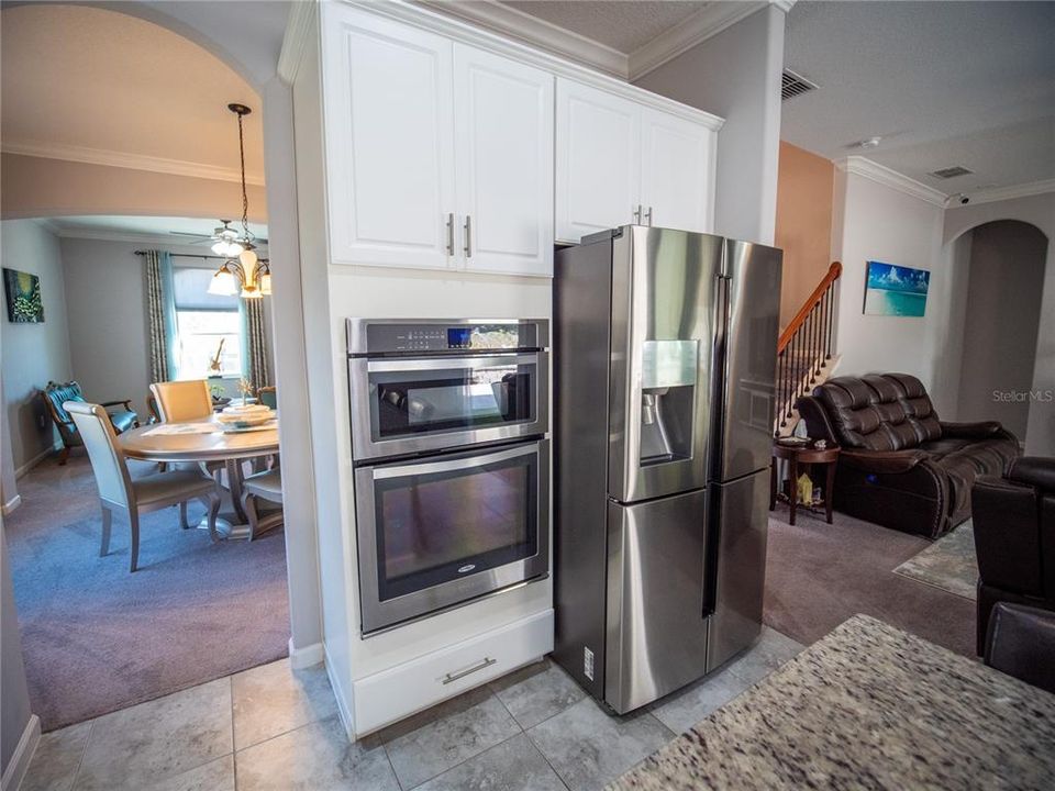 Activo con contrato: $595,000 (4 camas, 3 baños, 2516 Pies cuadrados)