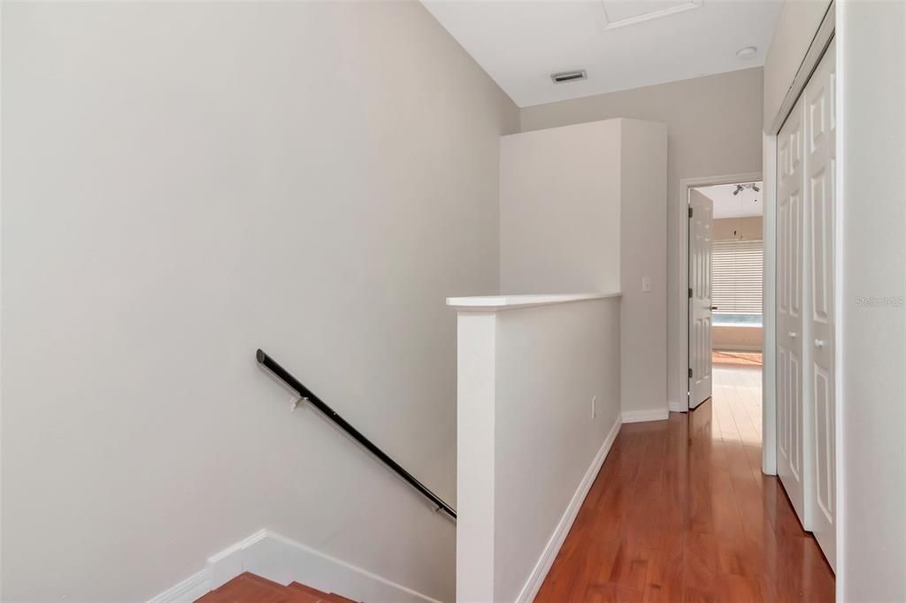 Active With Contract: $219,000 (2 beds, 2 baths, 1272 Square Feet)