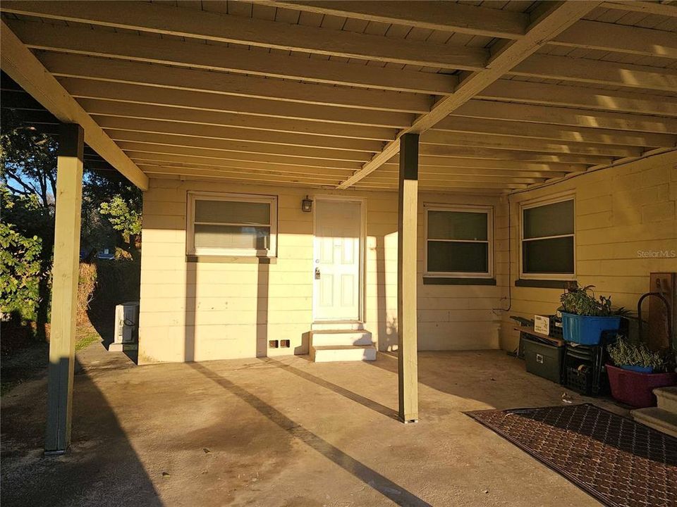 Recently Rented: $1,000 (1 beds, 1 baths, 680 Square Feet)