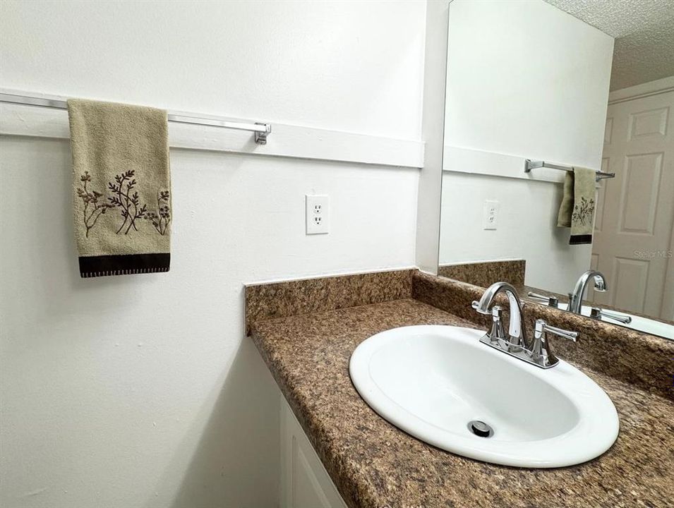 En Venta: $145,000 (2 camas, 1 baños, 850 Pies cuadrados)