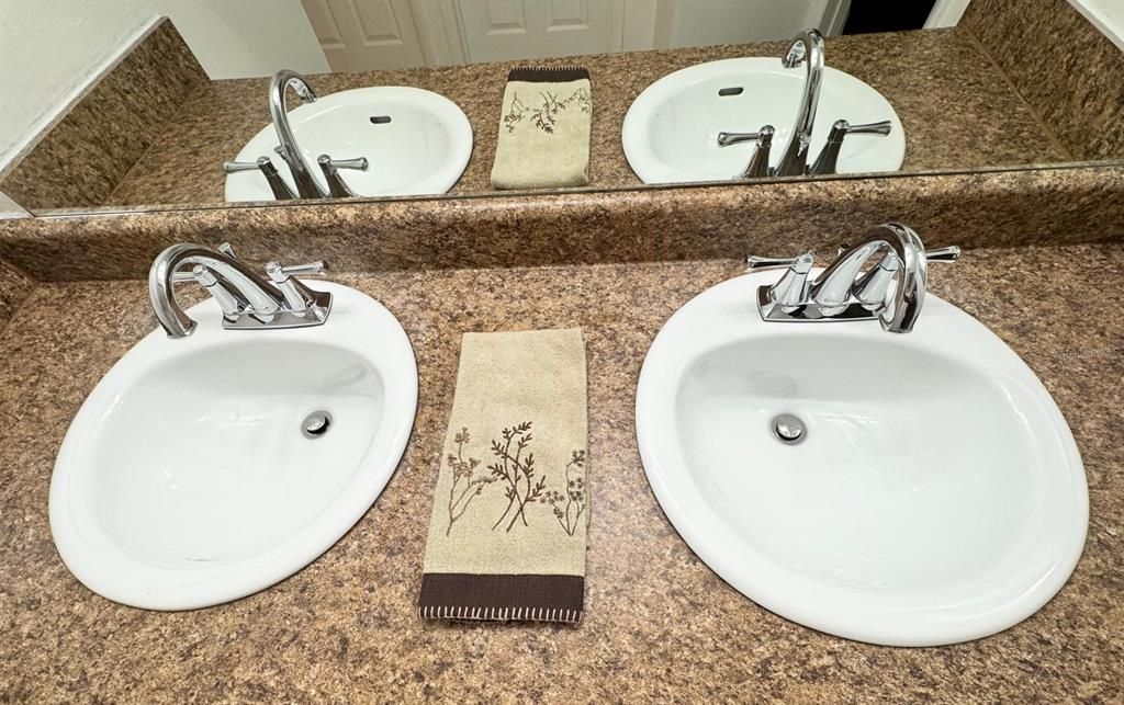 En Venta: $145,000 (2 camas, 1 baños, 850 Pies cuadrados)