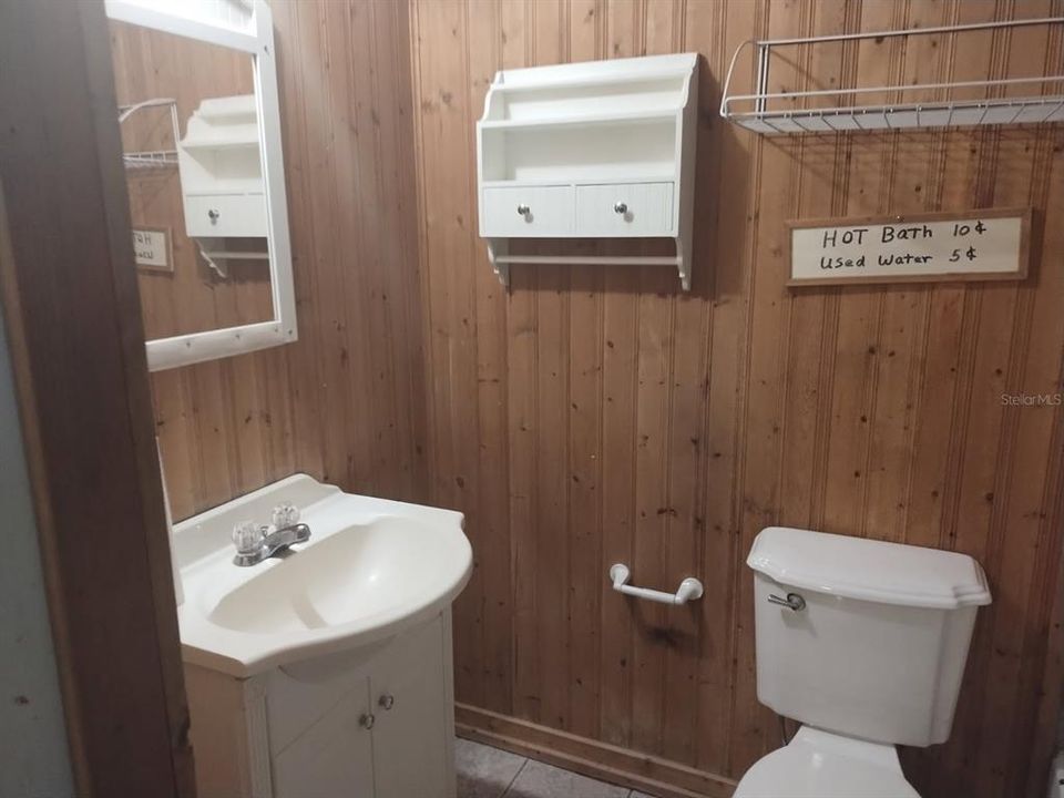 На продажу: $315,000 (2 спален, 2 ванн, 1422 Квадратных фут)