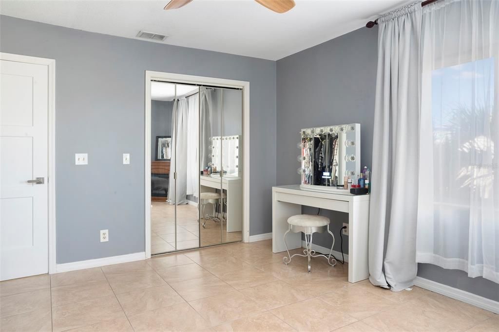 For Rent: $5,000 (3 beds, 3 baths, 1939 Square Feet)