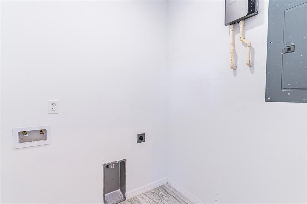 На продажу: $255,000 (3 спален, 2 ванн, 1184 Квадратных фут)