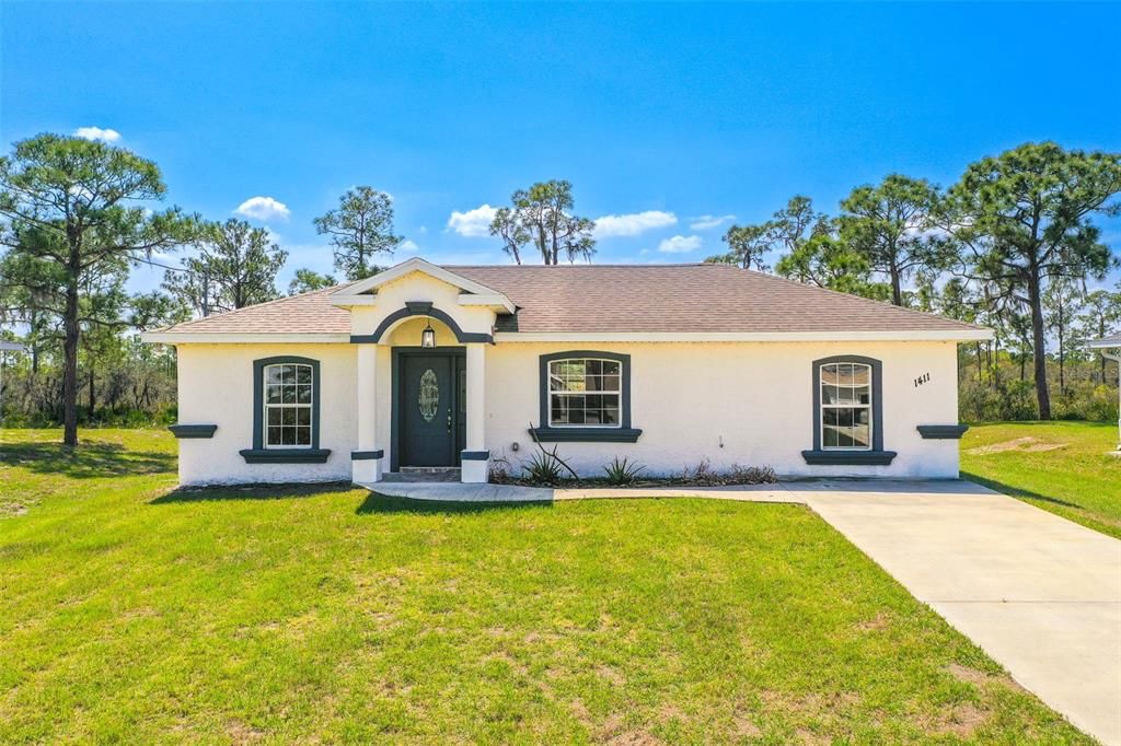For Sale: $255,000 (3 beds, 2 baths, 1104 Square Feet)