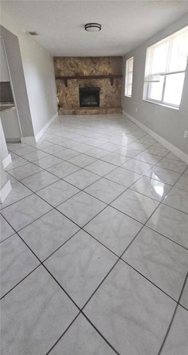 En Venta: $258,000 (2 camas, 1 baños, 1100 Pies cuadrados)