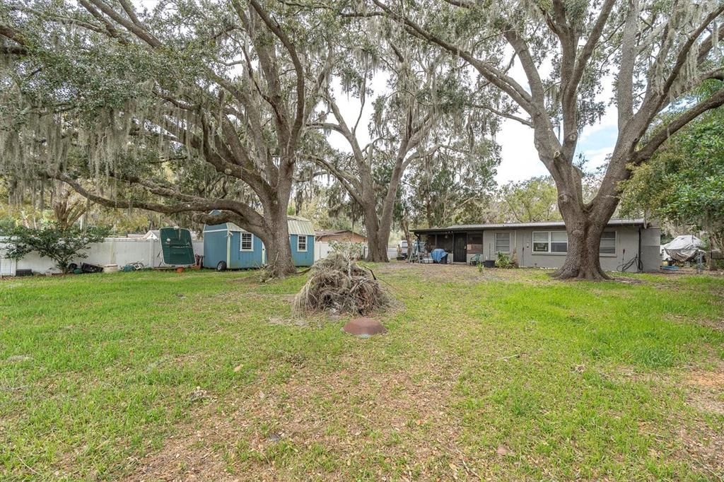 En Venta: $258,000 (2 camas, 1 baños, 1100 Pies cuadrados)