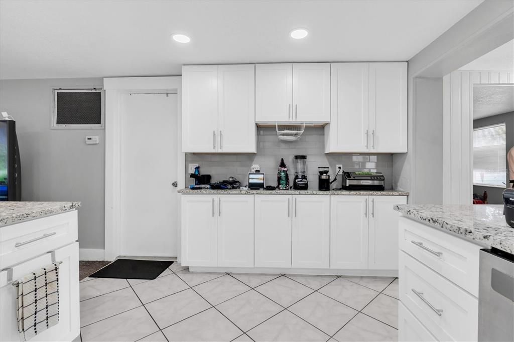 En Venta: $258,000 (2 camas, 1 baños, 1100 Pies cuadrados)