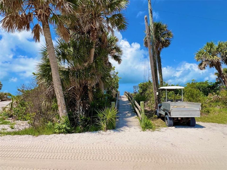 На продажу: $100,000 (0.23 acres)