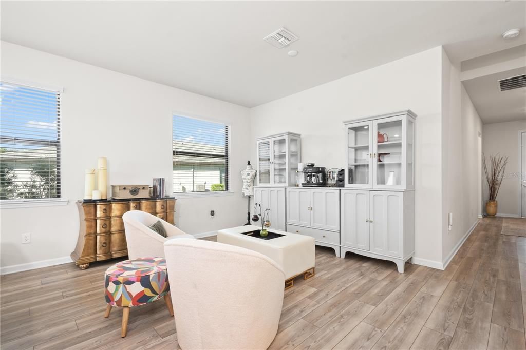 For Sale: $1,090,000 (5 beds, 4 baths, 3189 Square Feet)