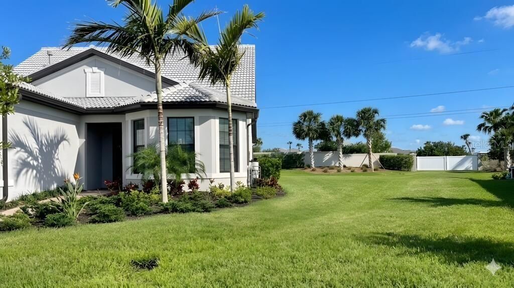 For Sale: $1,090,000 (5 beds, 4 baths, 3189 Square Feet)