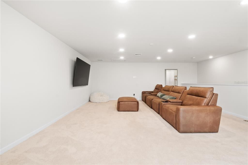 For Sale: $1,090,000 (5 beds, 4 baths, 3189 Square Feet)