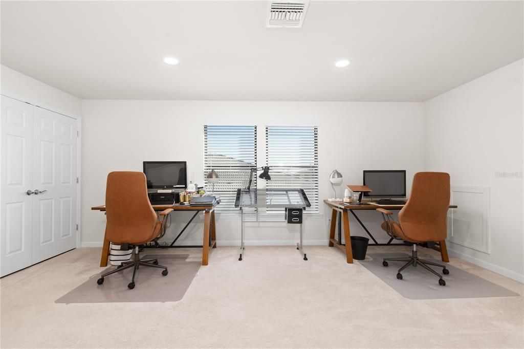 For Sale: $1,090,000 (5 beds, 4 baths, 3189 Square Feet)