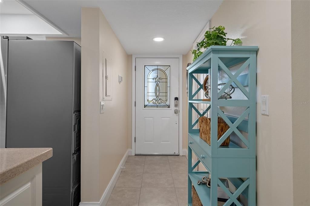 For Sale: $295,000 (2 beds, 2 baths, 1103 Square Feet)