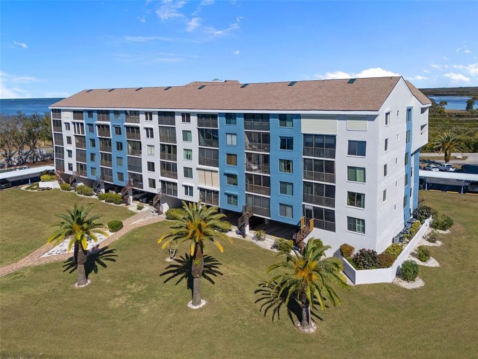 For Sale: $295,000 (2 beds, 2 baths, 1103 Square Feet)