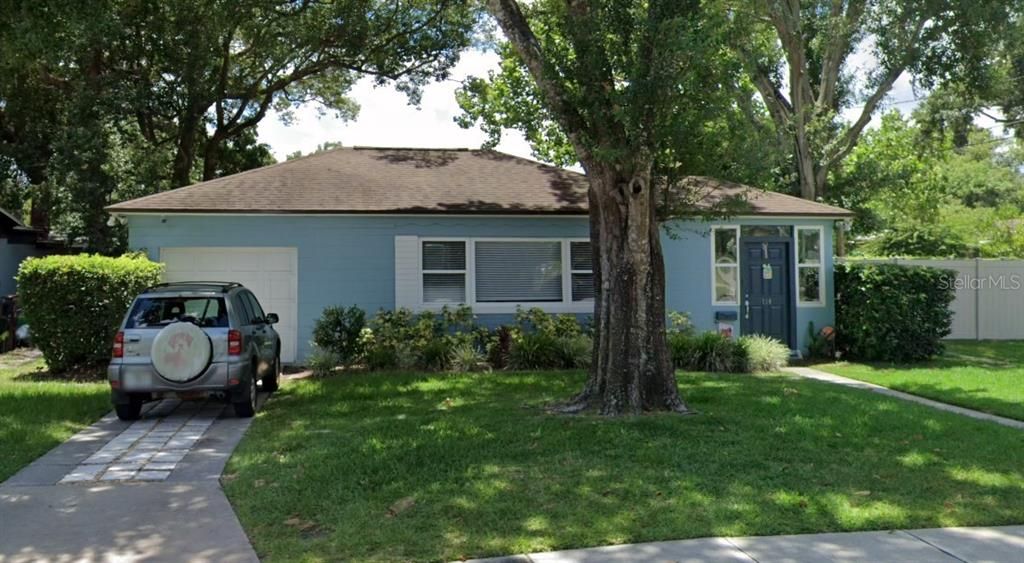 Recently Sold: $415,000 (3 beds, 2 baths, 1217 Square Feet)