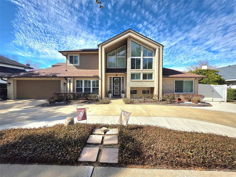 Vendido Recientemente: $1,450,000 (4 camas, 3 baños, 2799 Pies cuadrados)