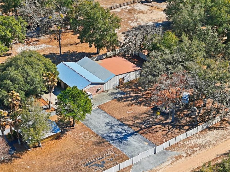 For Sale: $550,000 (4 beds, 3 baths, 2785 Square Feet)