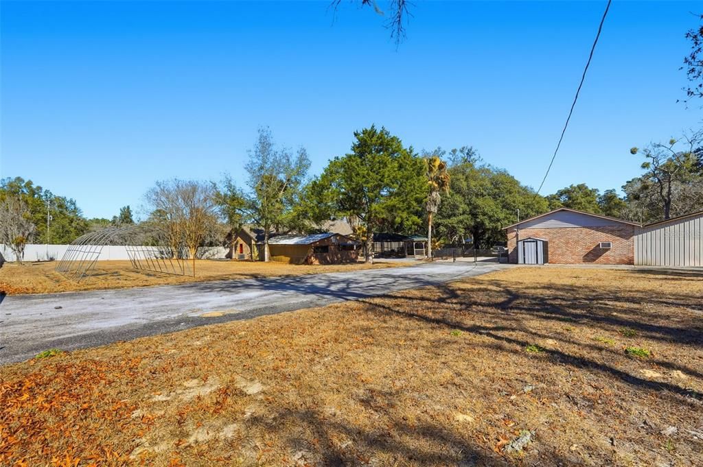 For Sale: $550,000 (4 beds, 3 baths, 2785 Square Feet)