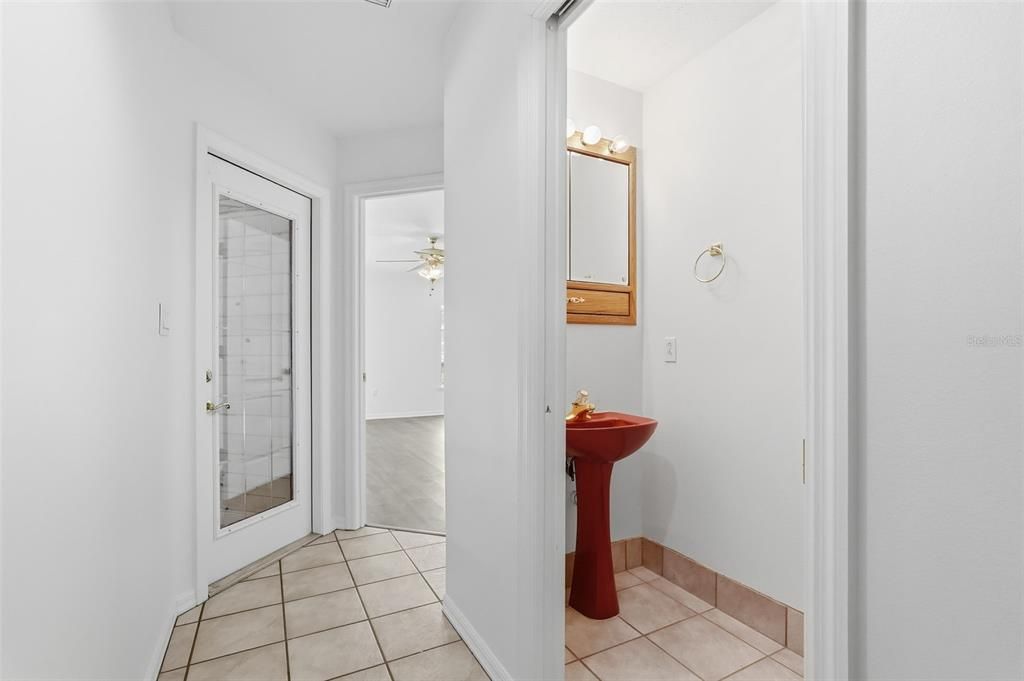 For Sale: $550,000 (4 beds, 3 baths, 2785 Square Feet)