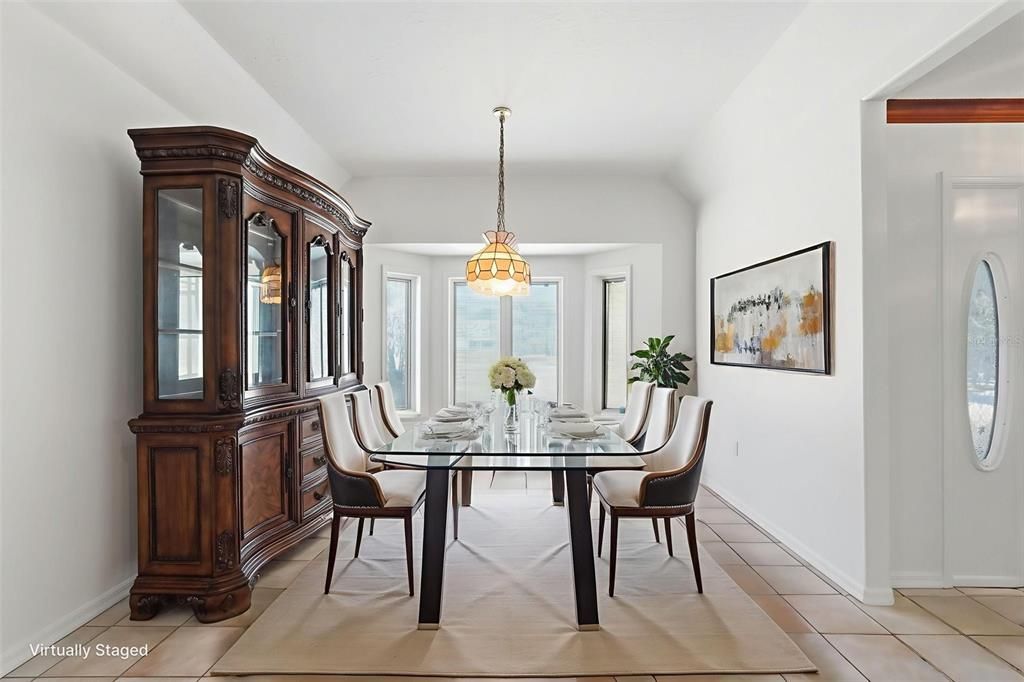 For Sale: $550,000 (4 beds, 3 baths, 2785 Square Feet)