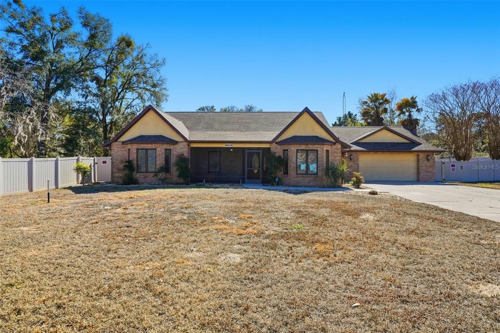For Sale: $550,000 (4 beds, 3 baths, 2785 Square Feet)