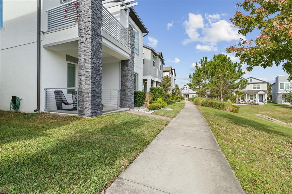 For Sale: $539,900 (3 beds, 2 baths, 2089 Square Feet)