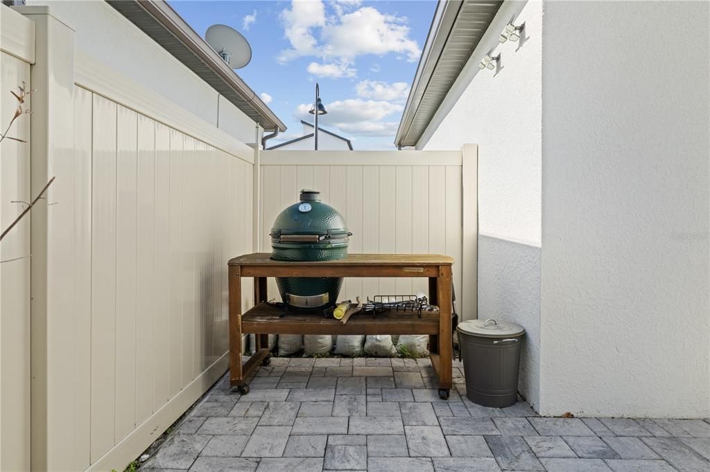 For Sale: $539,900 (3 beds, 2 baths, 2089 Square Feet)