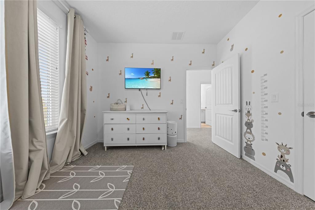 For Sale: $539,900 (3 beds, 2 baths, 2089 Square Feet)