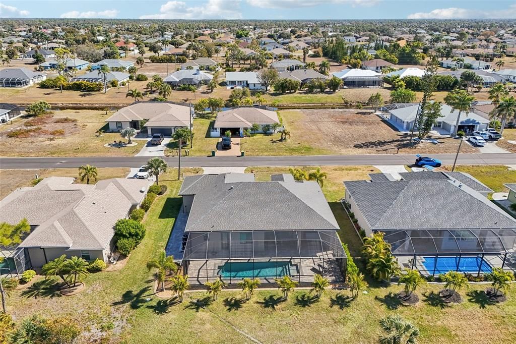 Active With Contract: $580,000 (3 beds, 2 baths, 1915 Square Feet)