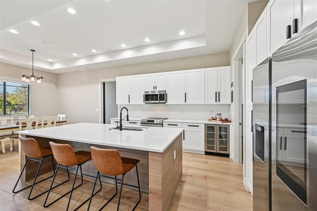 Active With Contract: $580,000 (3 beds, 2 baths, 1915 Square Feet)