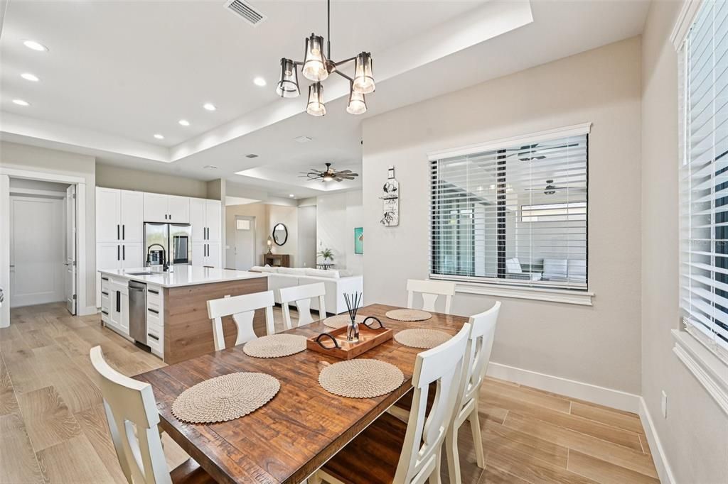 Active With Contract: $580,000 (3 beds, 2 baths, 1915 Square Feet)