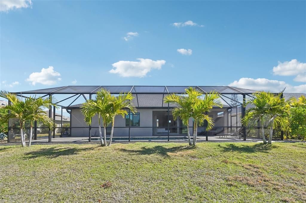 Active With Contract: $580,000 (3 beds, 2 baths, 1915 Square Feet)