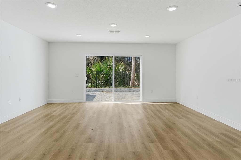 En Venta: $330,000 (3 camas, 2 baños, 1284 Pies cuadrados)