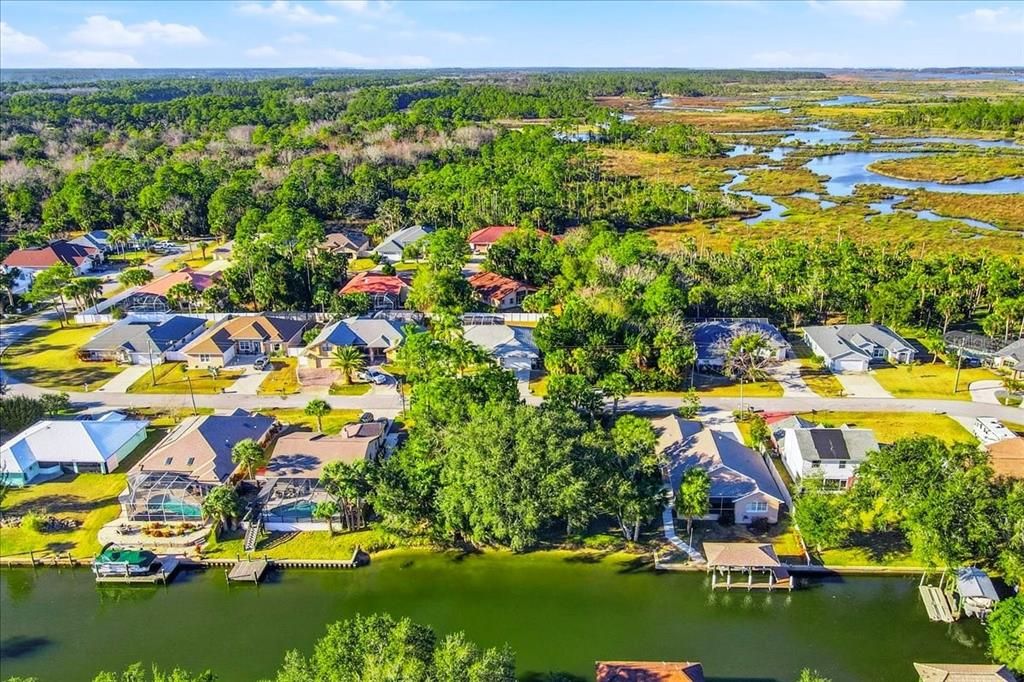 На продажу: $179,000 (0.17 acres)