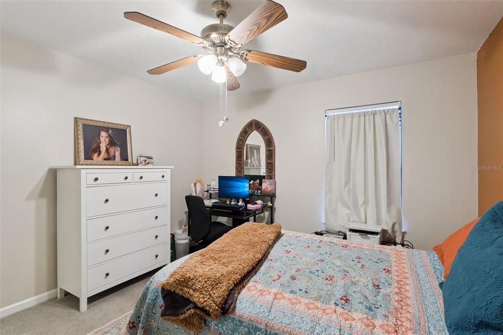 For Sale: $209,000 (2 beds, 2 baths, 1306 Square Feet)