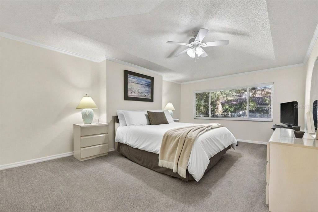 En Venta: $479,000 (3 camas, 2 baños, 1820 Pies cuadrados)