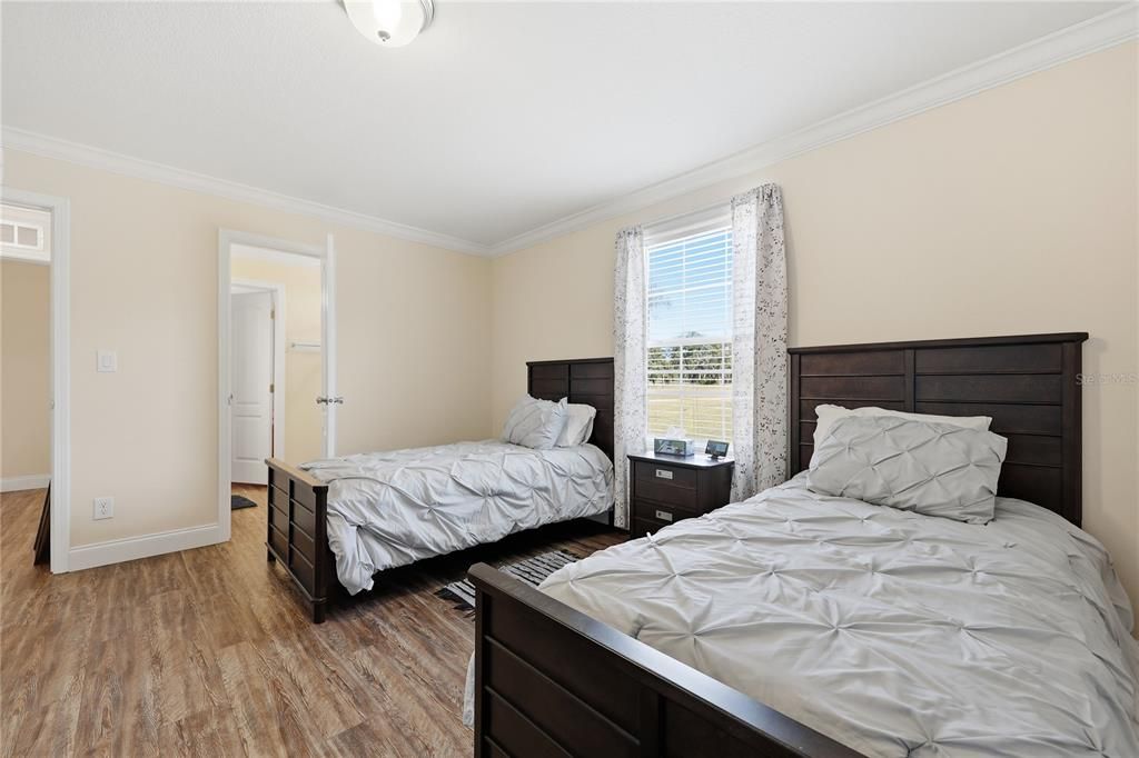 На продажу: $410,000 (4 спален, 3 ванн, 2052 Квадратных фут)