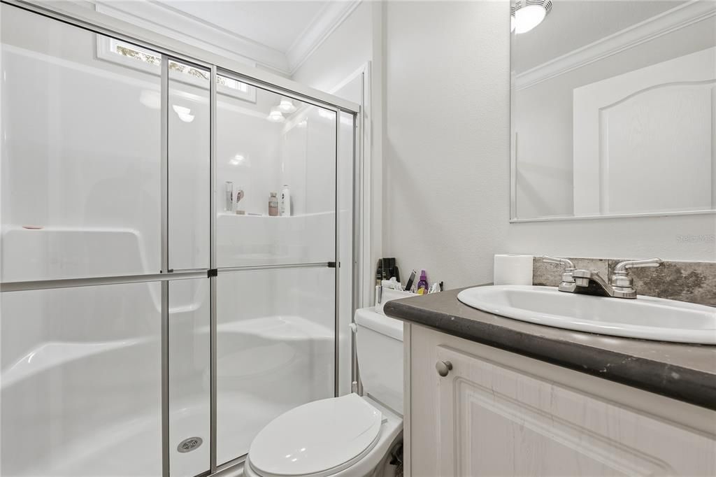 На продажу: $410,000 (4 спален, 3 ванн, 2052 Квадратных фут)