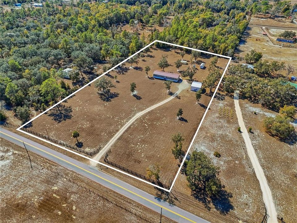 На продажу: $410,000 (4 спален, 3 ванн, 2052 Квадратных фут)