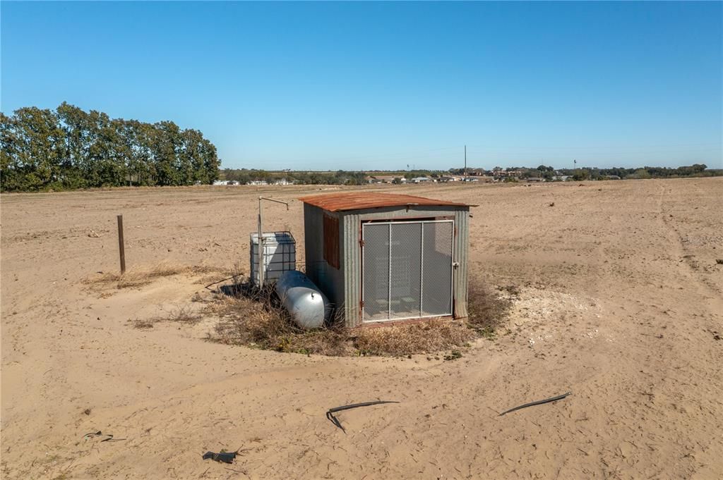 На продажу: $1,000,000 (24.80 acres)