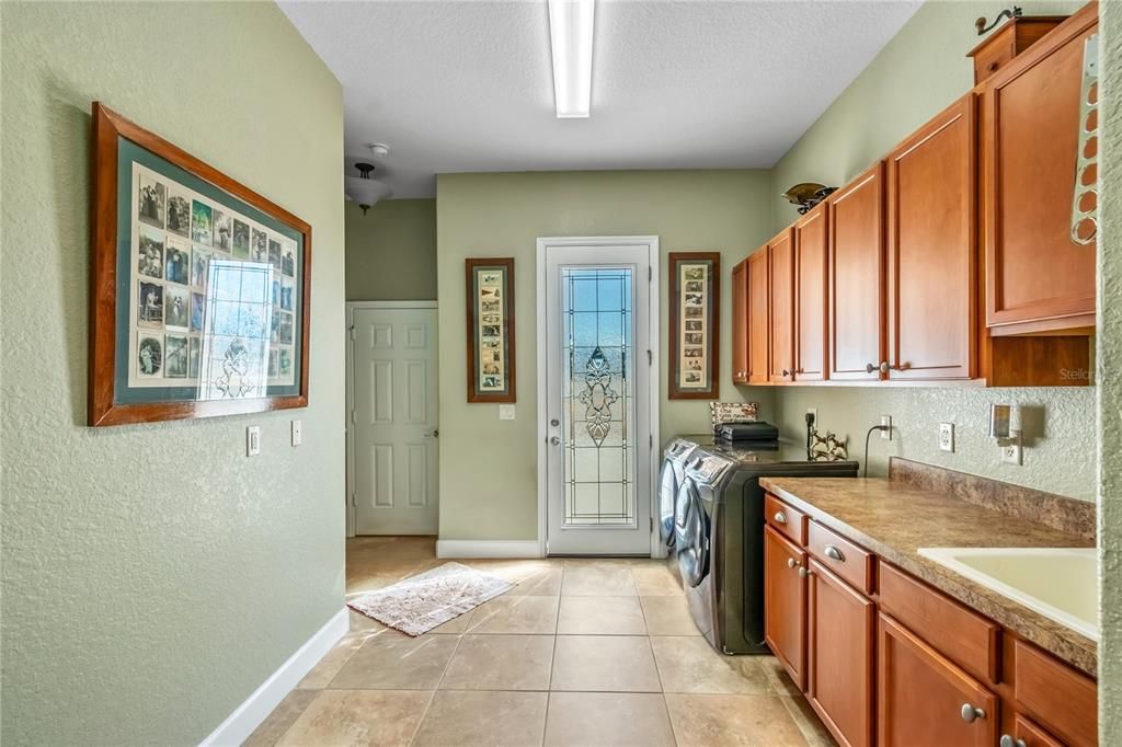 For Sale: $2,950,000 (4 beds, 4 baths, 3195 Square Feet)