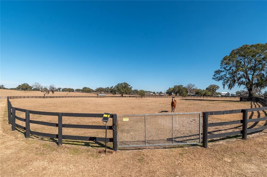 For Sale: $2,950,000 (4 beds, 4 baths, 3195 Square Feet)