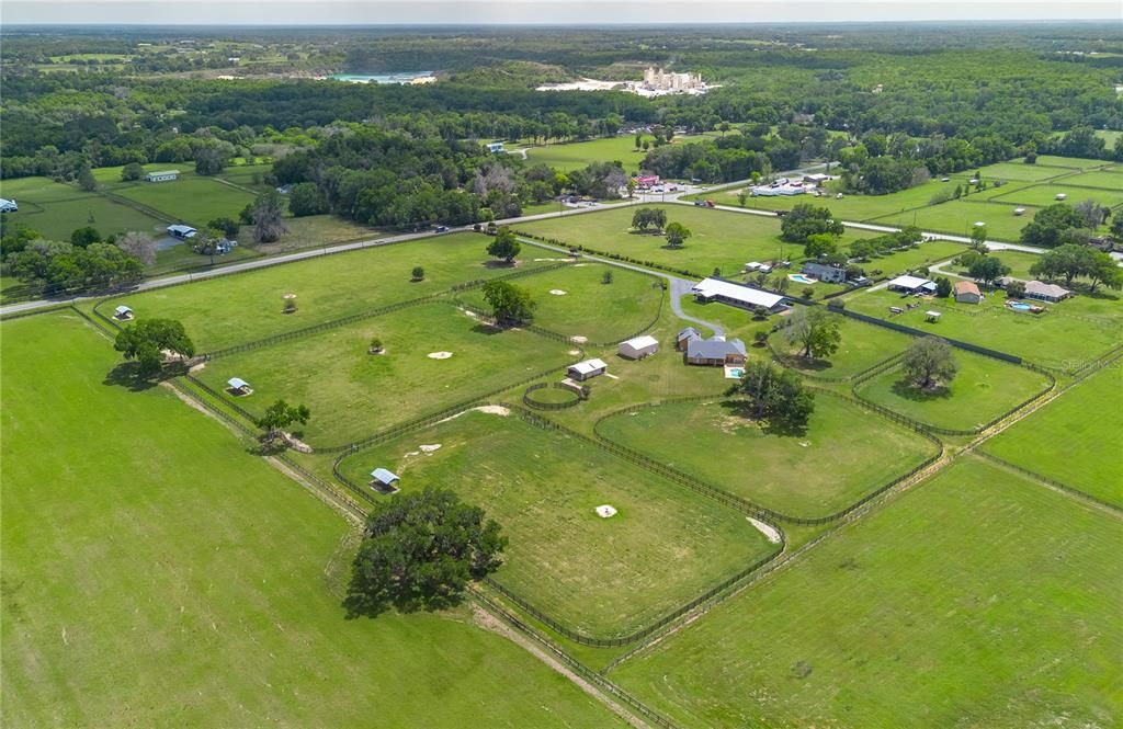 For Sale: $2,950,000 (4 beds, 4 baths, 3195 Square Feet)