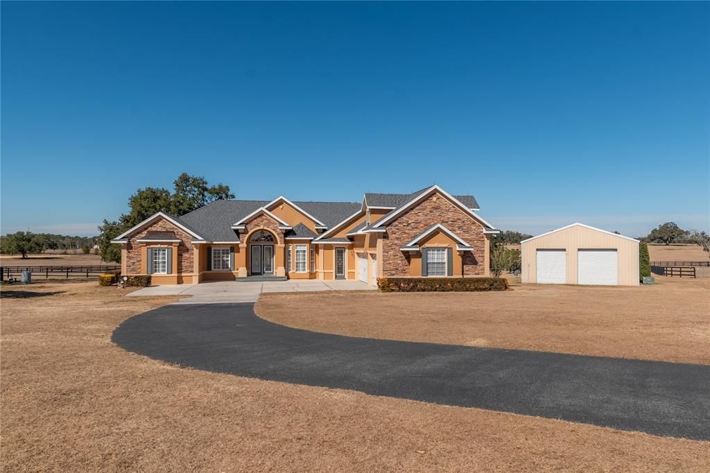 For Sale: $2,950,000 (4 beds, 4 baths, 3195 Square Feet)