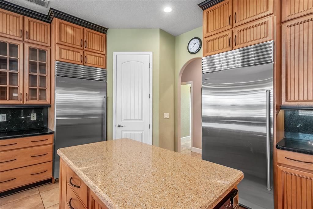 For Sale: $2,950,000 (4 beds, 4 baths, 3195 Square Feet)